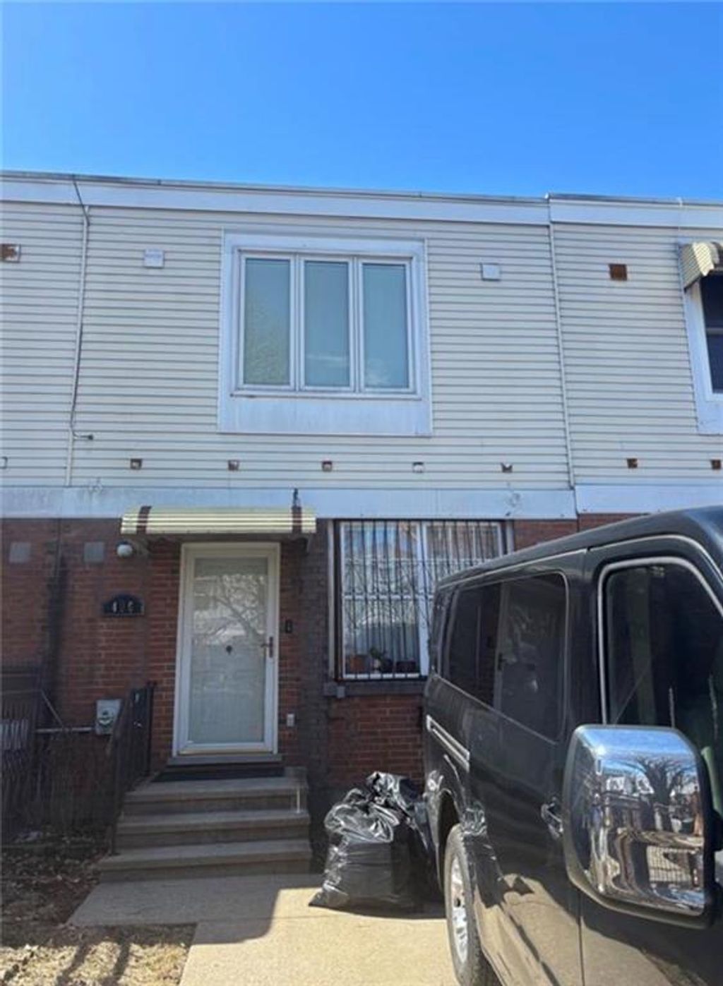 Photo of 406 Hinsdale Street, Brooklyn, NY 11207 (MLS # 490026)