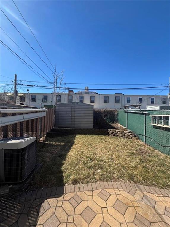 406 Hinsdale Street, Brooklyn, New York image 2