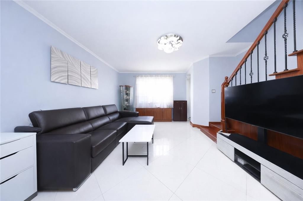 Photo of 259 Bay 13th Street, Brooklyn, NY 11214 (MLS # 500440)