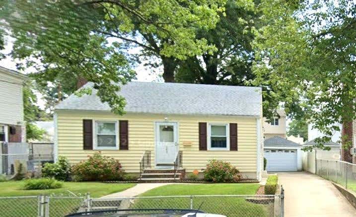 Photo of 144 Hereford Street, Staten Island, NY 10308 (MLS # 503882)