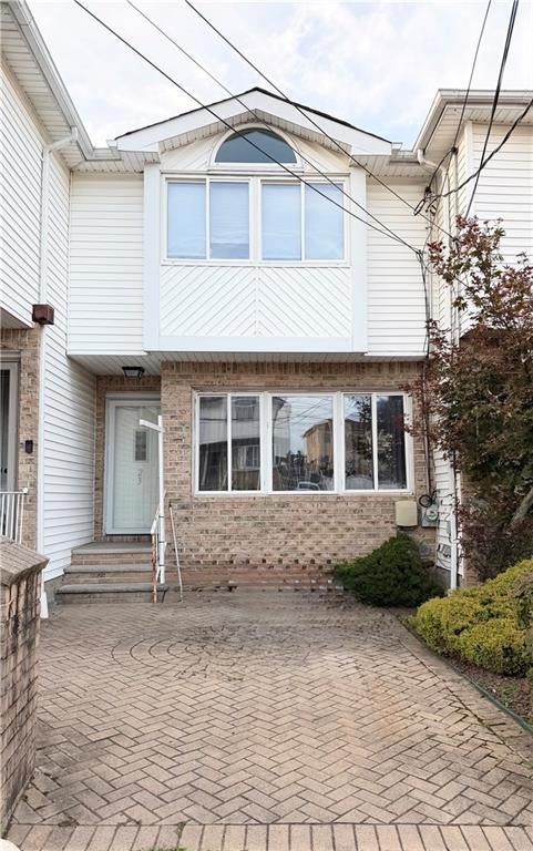 Photo of 23 Don Court, Staten Island, NY 10312 (MLS # 504234)