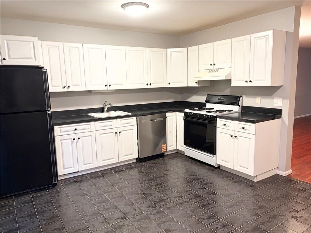Photo of 23 Don Court, Staten Island, NY 10312 (MLS # 504234)