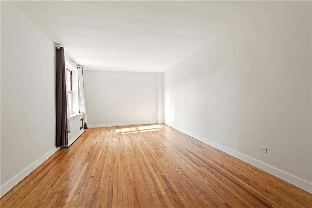 Photo of 2727 Ocean Parkway #C27, Brooklyn, NY 11235 (MLS # 503932)