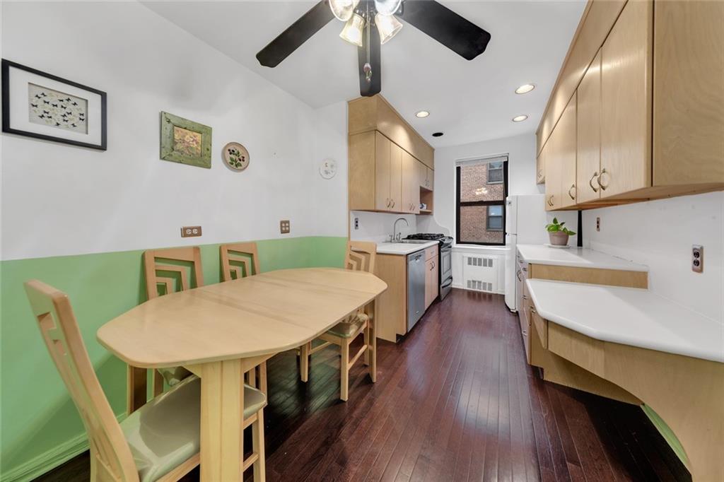 9255 Shore Road #4B, Brooklyn, New York image 4