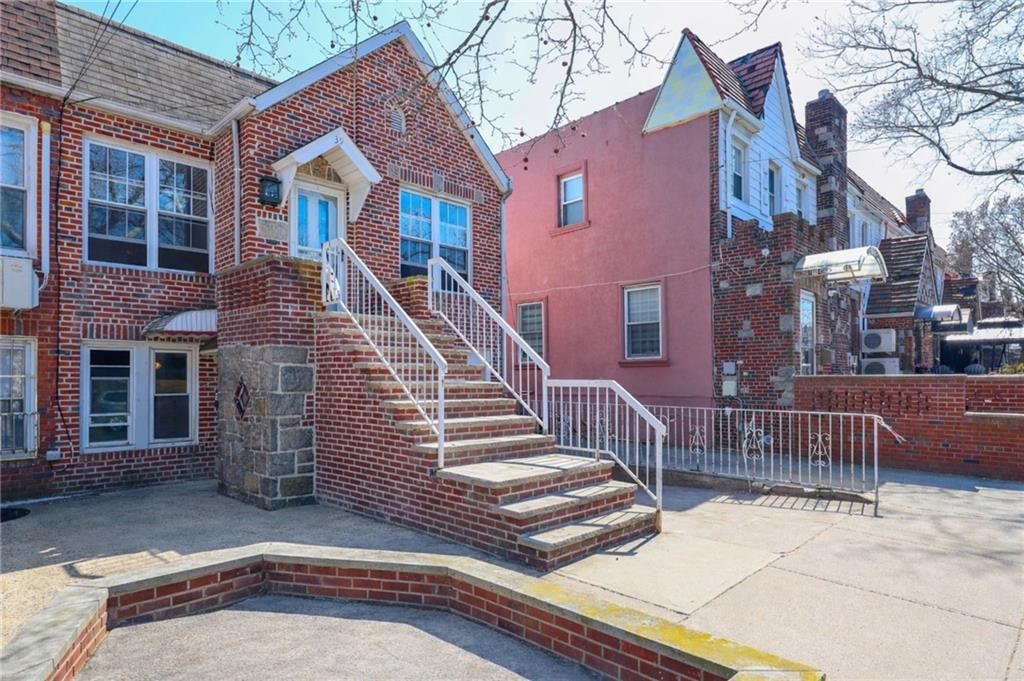 Photo of 39 Bay 10th Street, Brooklyn, NY 11228 (MLS # 500114)