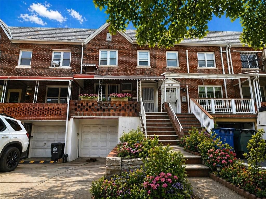 Photo of 48-40 39th Street, Long Island City, NY 11104 (MLS # 501037)