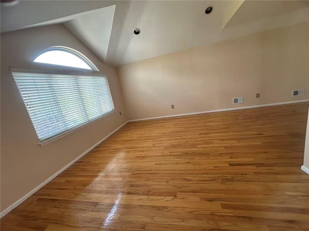 Photo of 231 Gervil Street, Staten Island, NY 10309 (MLS # 502552)