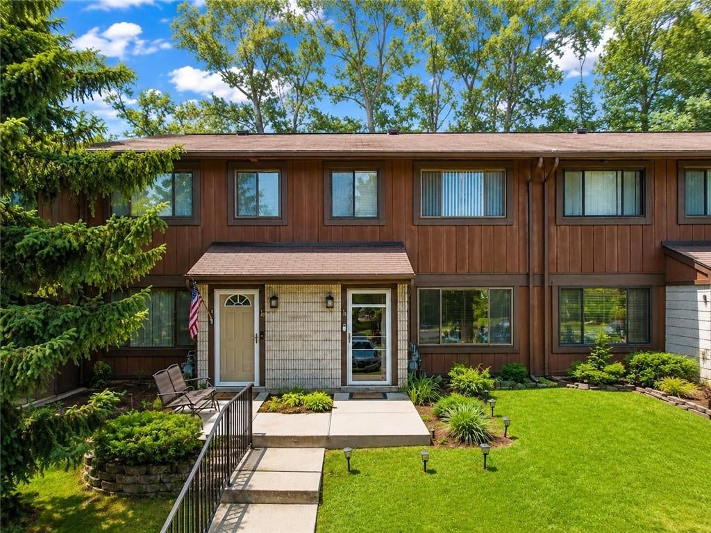 Photo of 38 Stone Lane #38, Staten Island, NY 10314 (MLS # 503864)