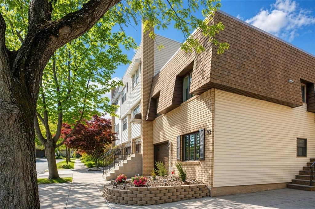 Photo of 93 Mimosa Lane, Staten Island, NY 10312 (MLS # 502842)