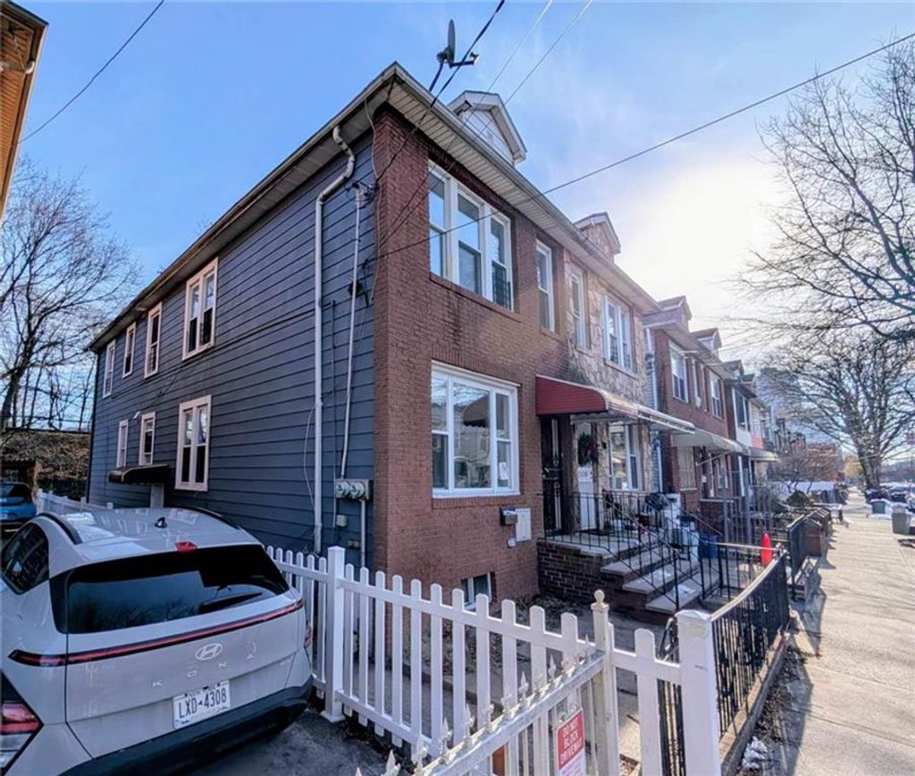 Photo of 2437 15th Street, Brooklyn, NY 11235 (MLS # 498140)