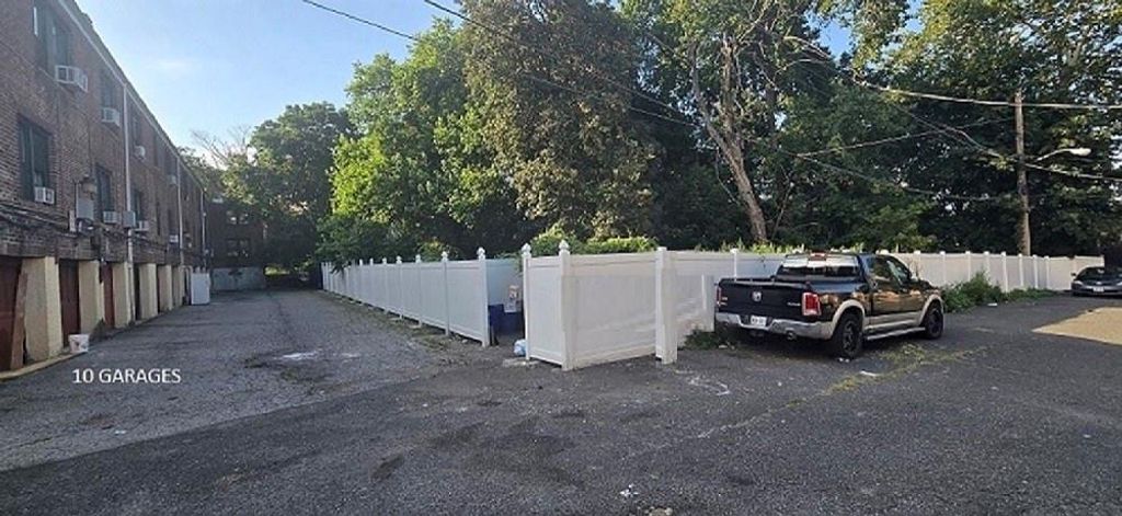 Photo of 12 Court Street, Staten Island, NY 10304 (MLS # 496379)