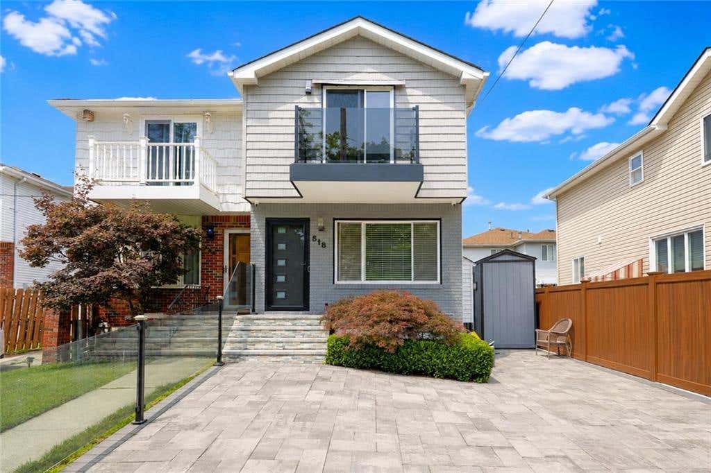 Photo of 518 Tennyson Drive, Staten Island, NY 10312 (MLS # 503464)