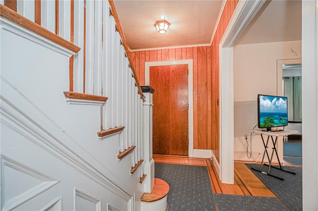 Photo of 477 College Avenue, Staten Island, NY 10314 (MLS # 498625)