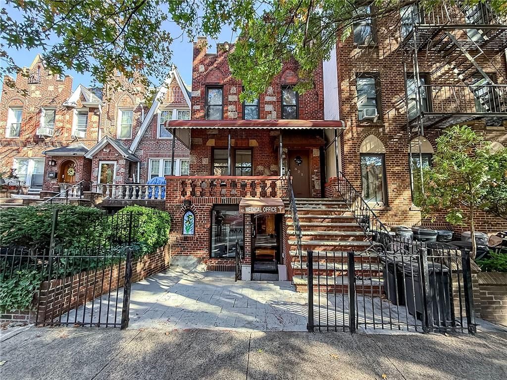 Photo of 321 Marine Avenue, Brooklyn, NY 11209 (MLS # 496875)