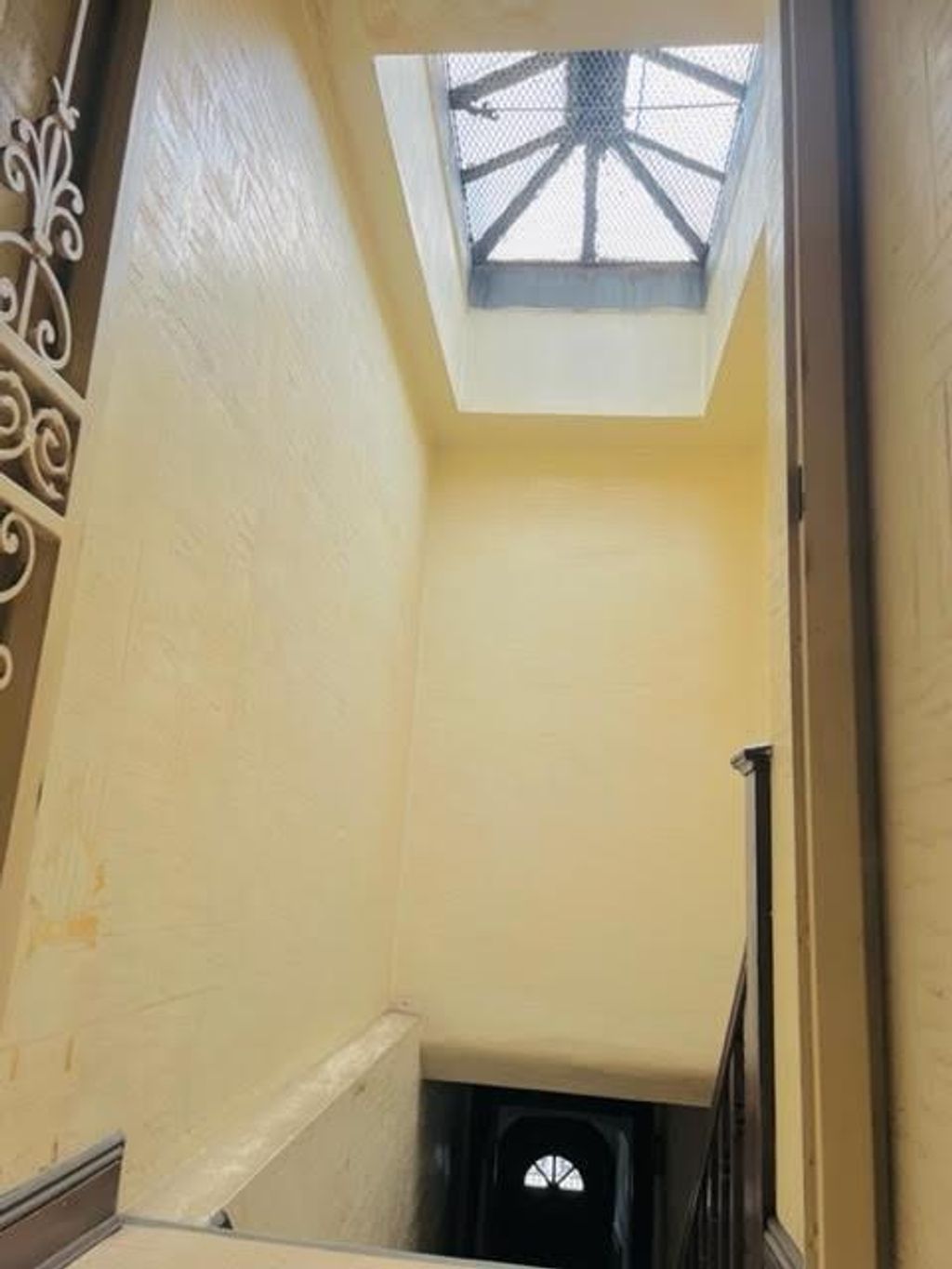 Photo of 1813 Madison Street, Flushing, NY 11385 (MLS # 501942)