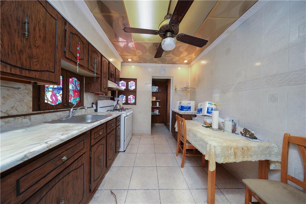 8669 15th Avenue, Brooklyn, New York image 10
