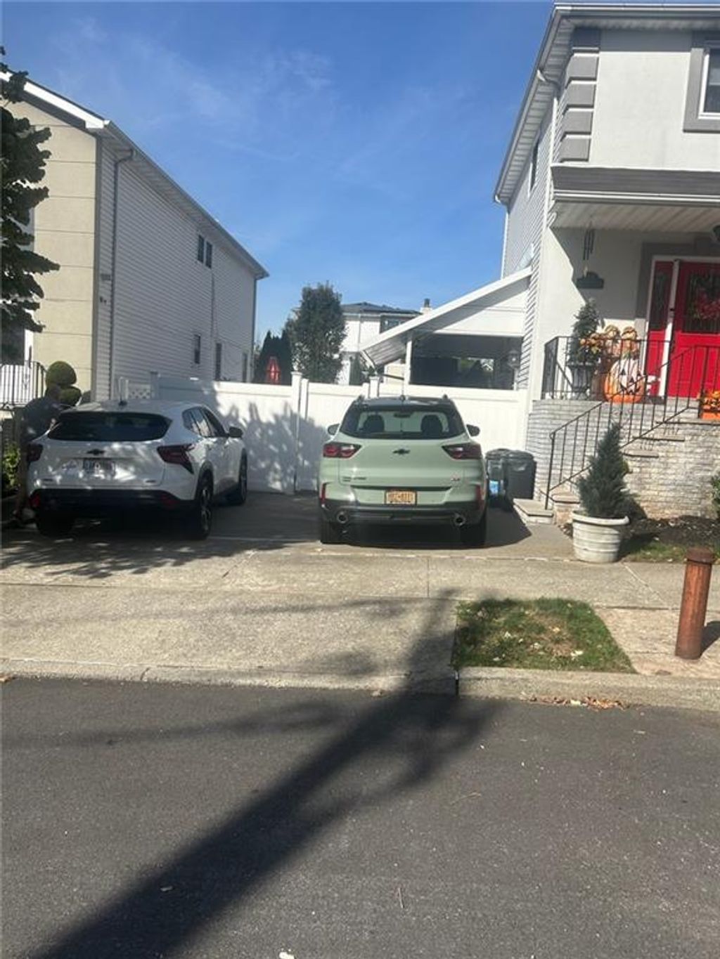 Photo of 89 Columbus Avenue, Staten Island, NY 10304 (MLS # 499805)