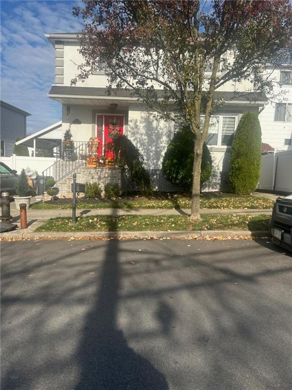 Photo of 89 Columbus Avenue, Staten Island, NY 10304 (MLS # 499805)