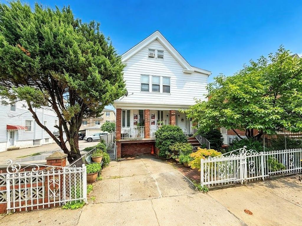 Photo of 199 Bay 25th Street, Brooklyn, NY 11214 (MLS # 502897)