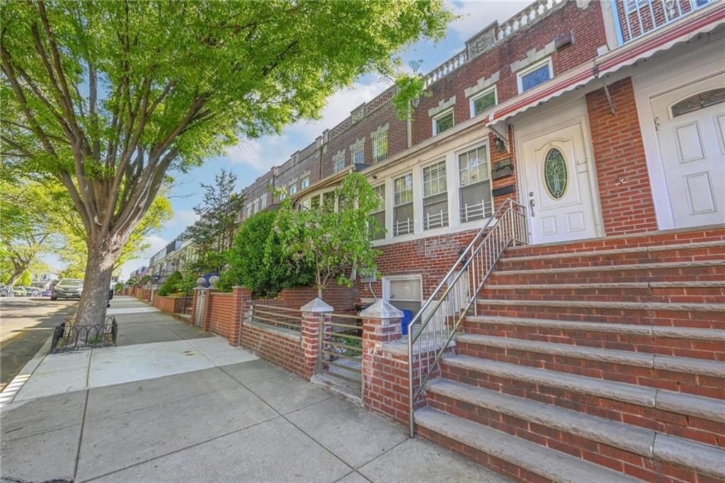 Photo of 7029 Perry Terrace, Brooklyn, NY 11209 (MLS # 492182)