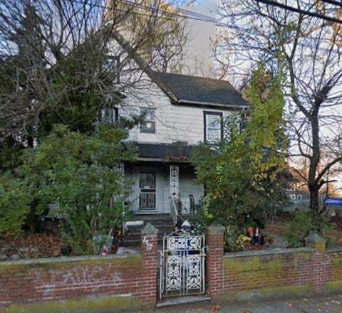 Homes For Sale - 474 Broadway<br/> Staten  Island, NY 10310
