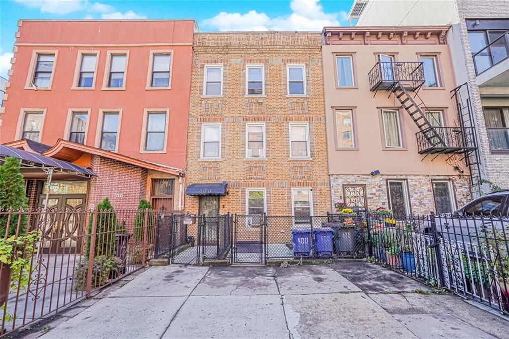 Photo of 400 Lefferts Avenue, Brooklyn, NY 11225 (MLS # 496902)
