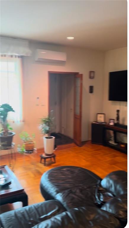 4713 Kings Highway, Brooklyn, New York image 2