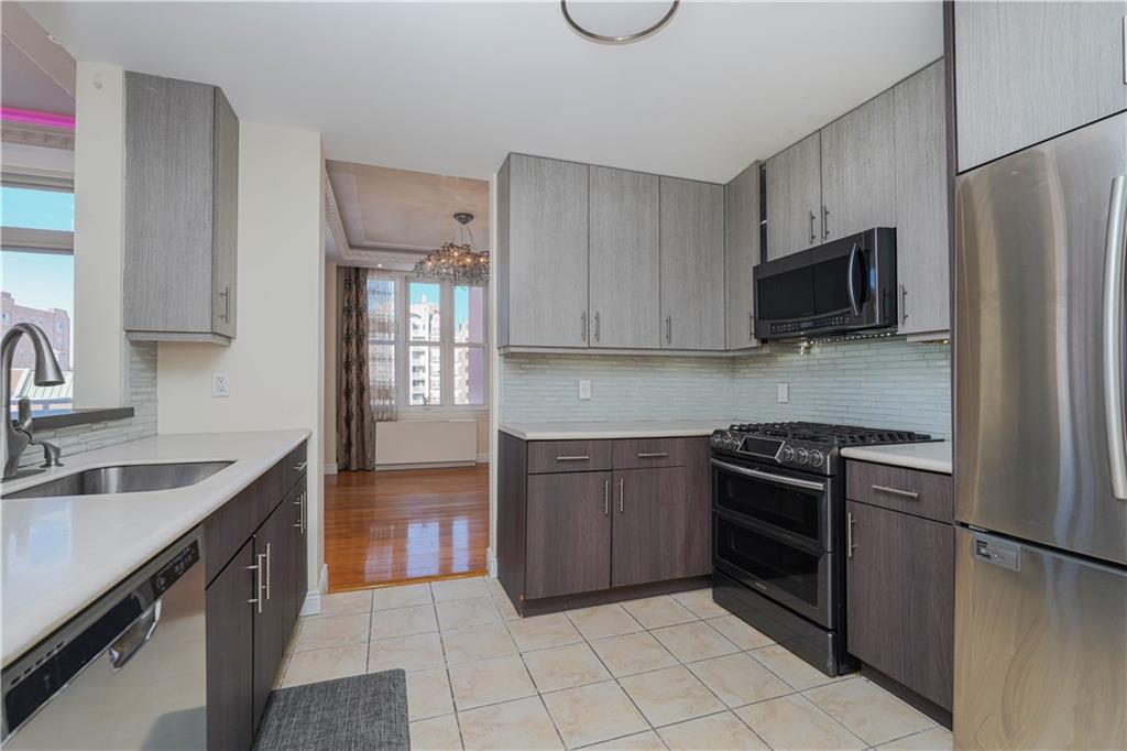 105 Oceana Drive #PH1D, Brooklyn, New York image 9