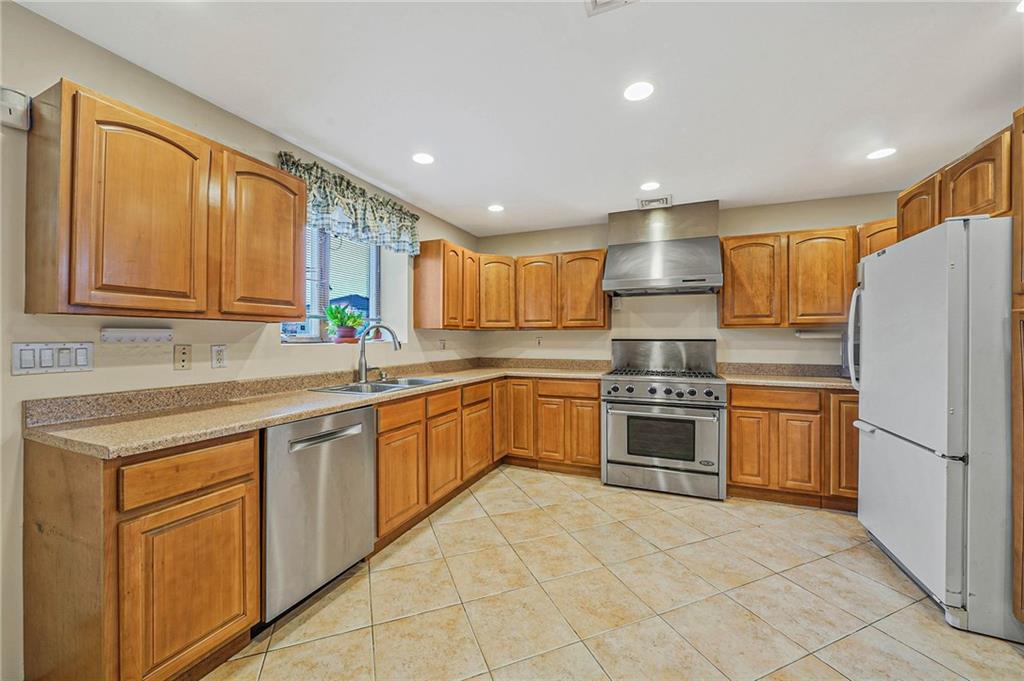 2157 64th Street, Brooklyn, New York image 11