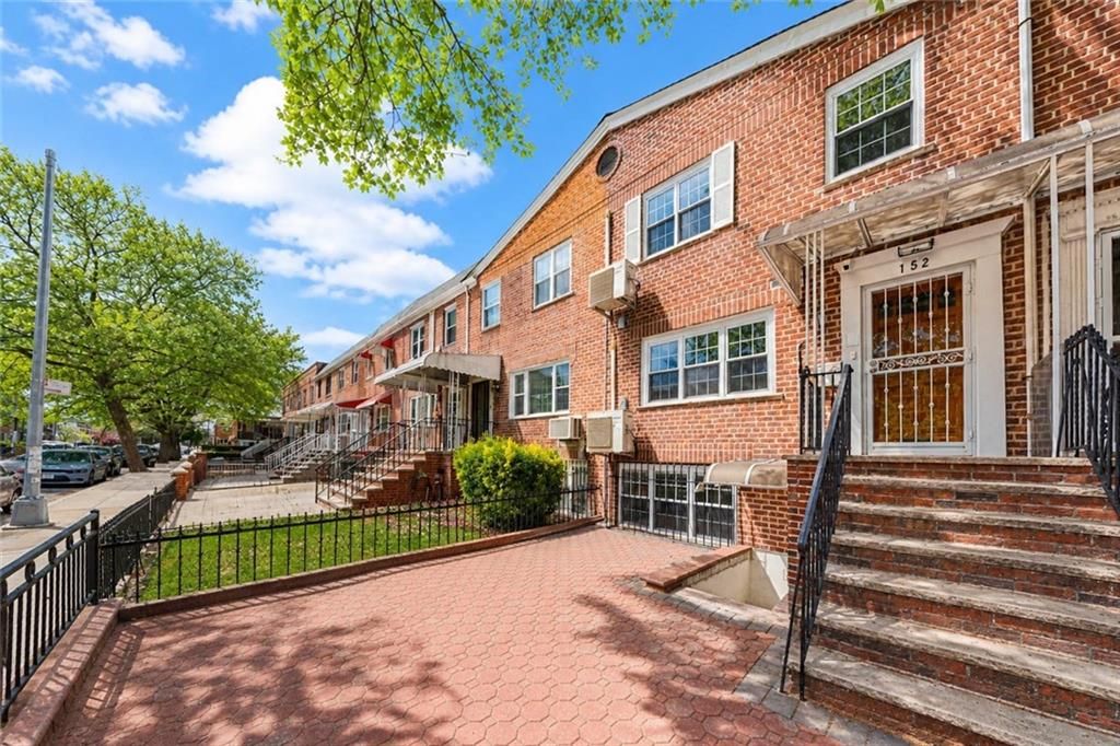 Photo of 152 Bay 40th Street, Brooklyn, NY 11214 (MLS # 501203)