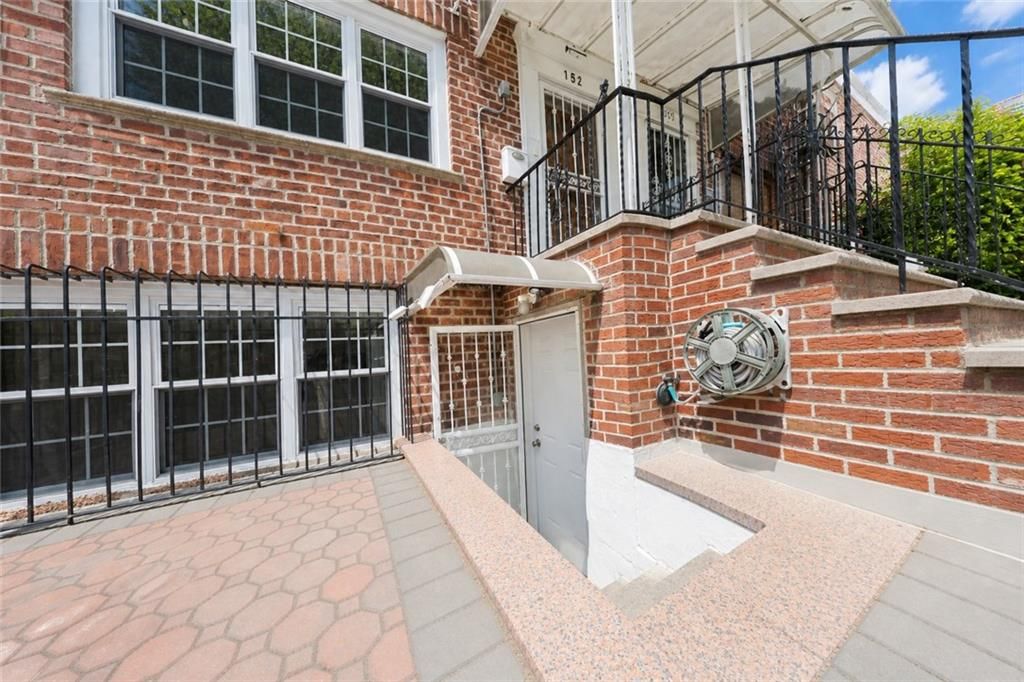 Photo of 152 Bay 40th Street, Brooklyn, NY 11214 (MLS # 501203)