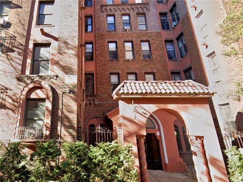 Homes For Sale - 3100 Brighton 3rd Street #6D<br/> Kings County, Brooklyn, NY 11235