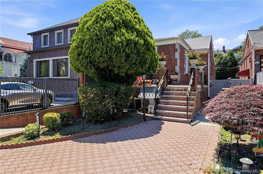 Photo of 4082 Ocean Avenue, Brooklyn, NY 11235 (MLS # 502407)
