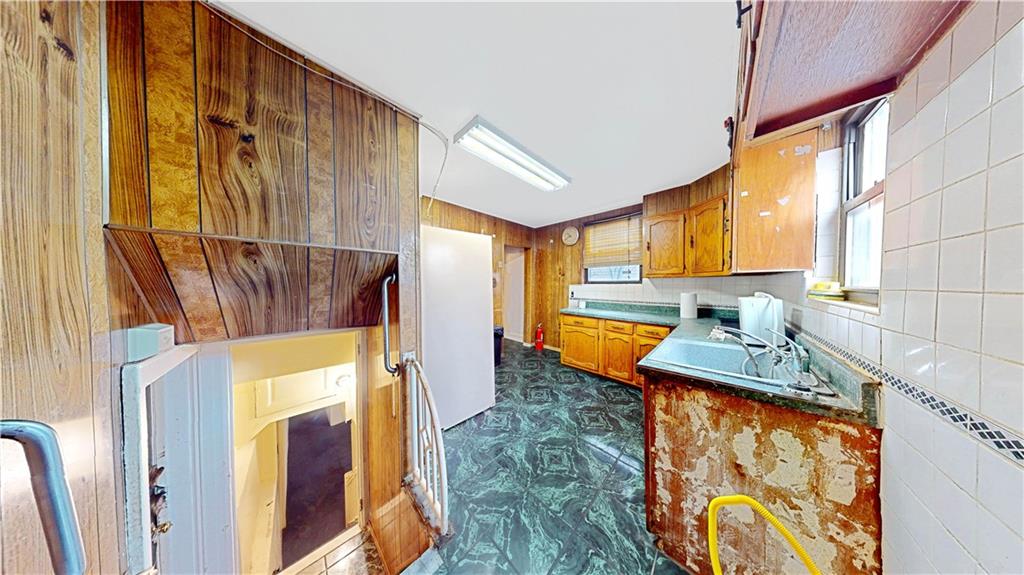 954 39th Street, Brooklyn, New York image 9