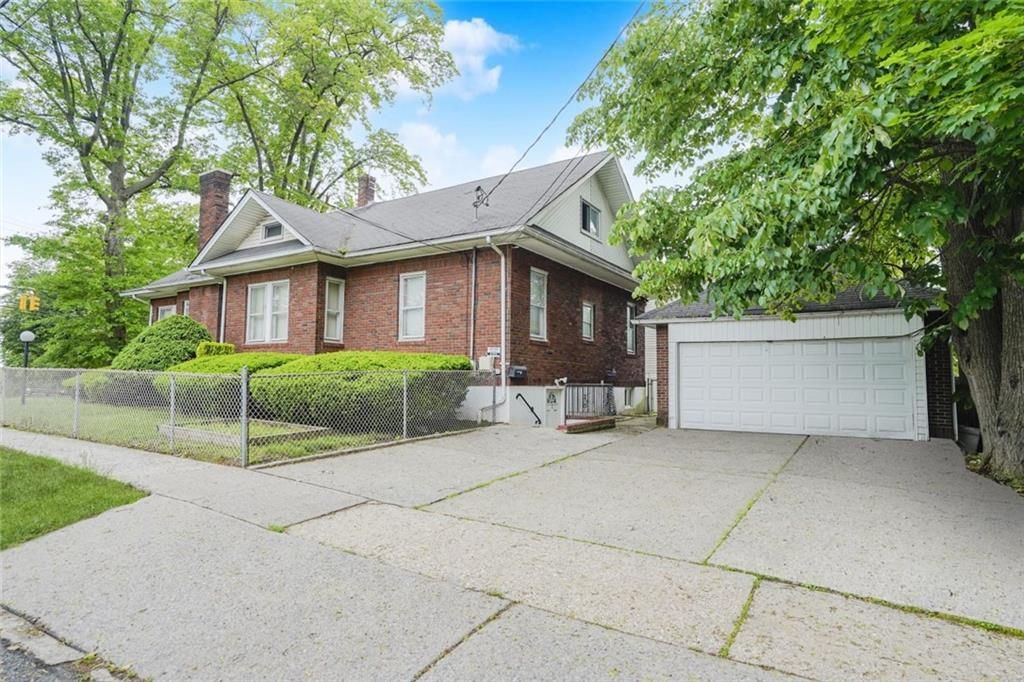 Photo of 751 Jewett Avenue, Staten Island, NY (MLS # 492868)