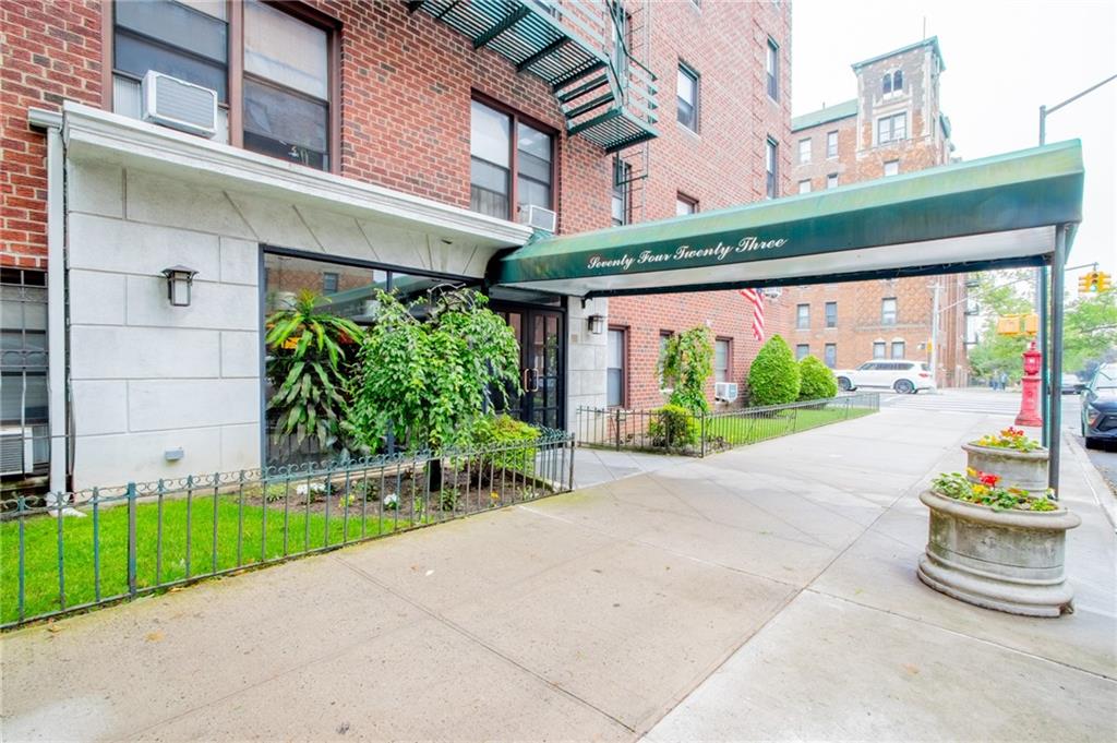 7423 Ridge Boulevard #2B, Brooklyn, New York image 25