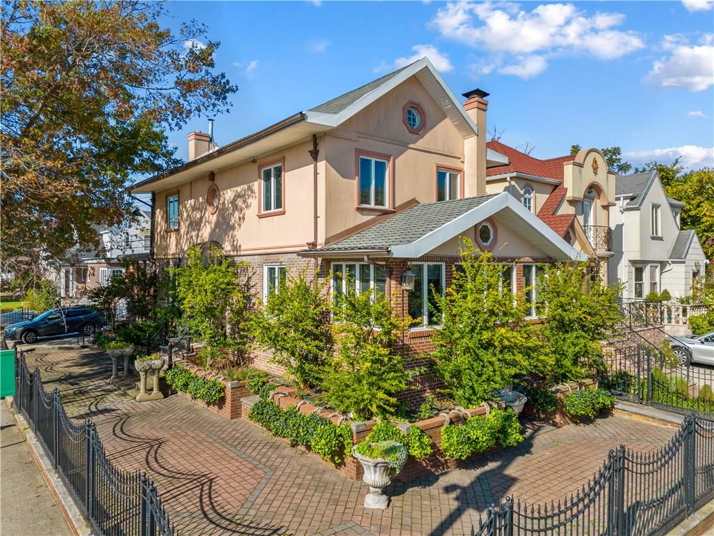 194 Falmouth Street, Brooklyn, New York image 1