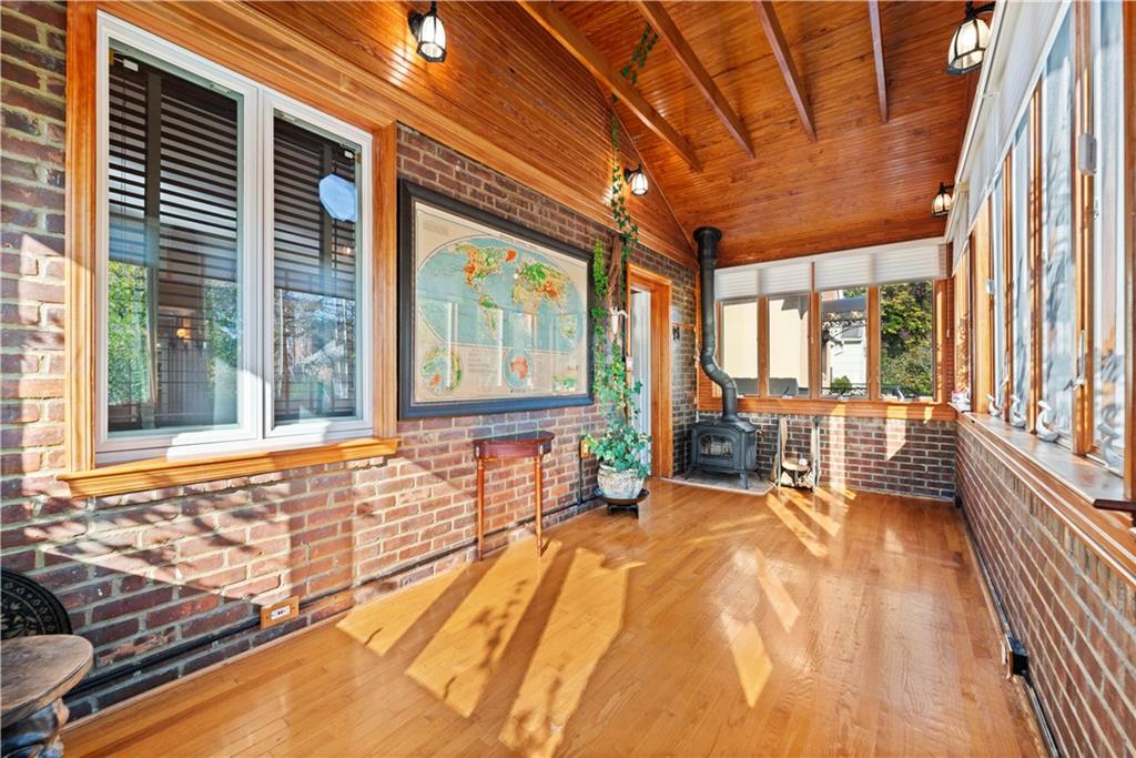 194 Falmouth Street, Brooklyn, New York image 15