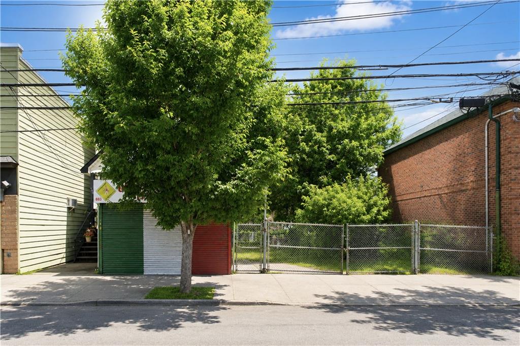 Photo of 693 Henderson Avenue, Staten Island, NY 10310 (MLS # 502794)