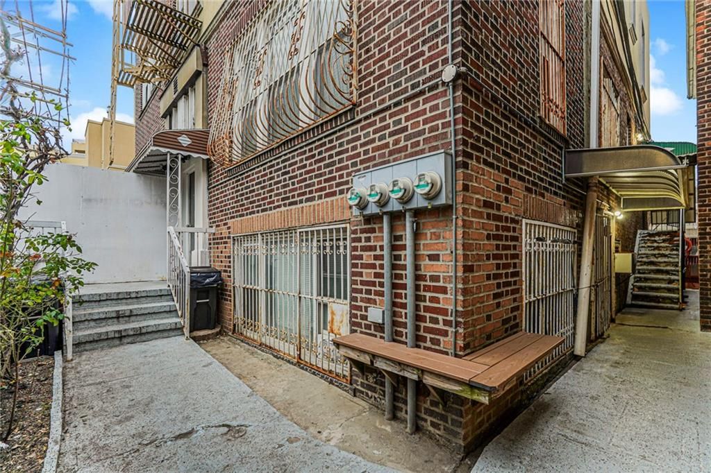 Photo of 217 Brighton 1st Lane, Brooklyn, NY 11235 (MLS # 497749)