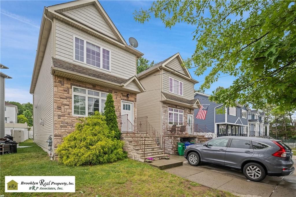 Photo of 32 Wild Avenue, Staten Island, NY 10314 (MLS # 501456)
