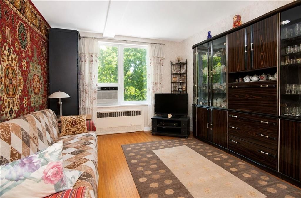 Photo of 701 Gerald Court #2E, Brooklyn, NY 11235 (MLS # 501581)