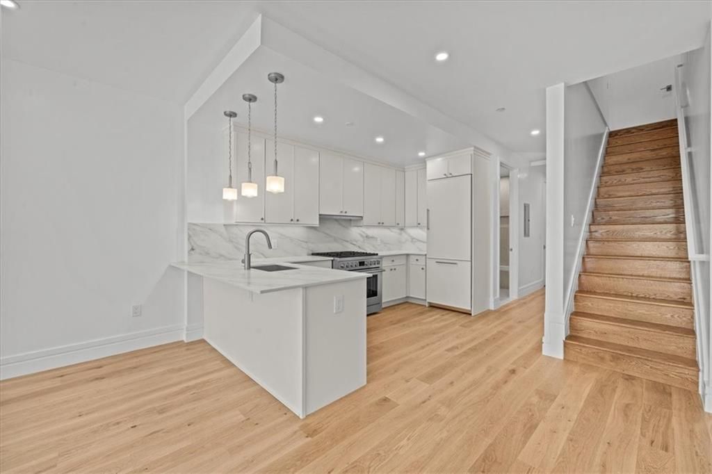 Photo of 147 Luquer Street #1, Brooklyn, NY 11231 (MLS # 500815)