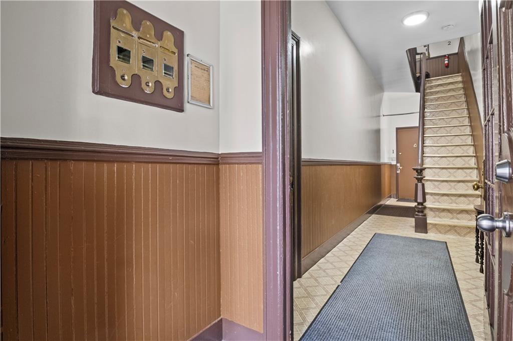 446 Humboldt Street - Photo 3