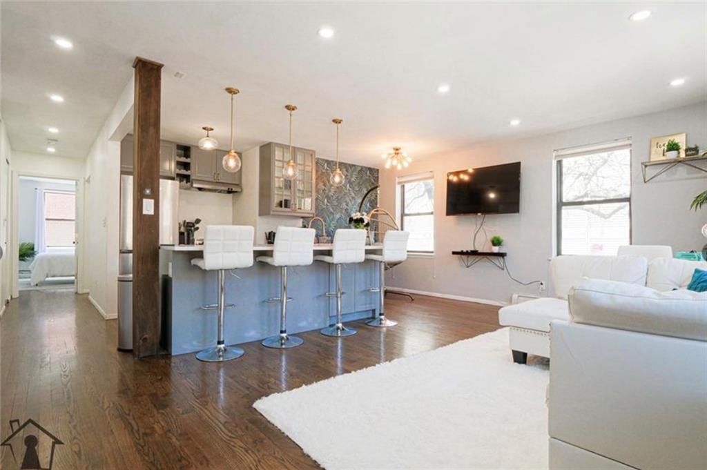 Photo of 54 Erasmus Street #2D, Brooklyn, NY 11226 (MLS # 500259)