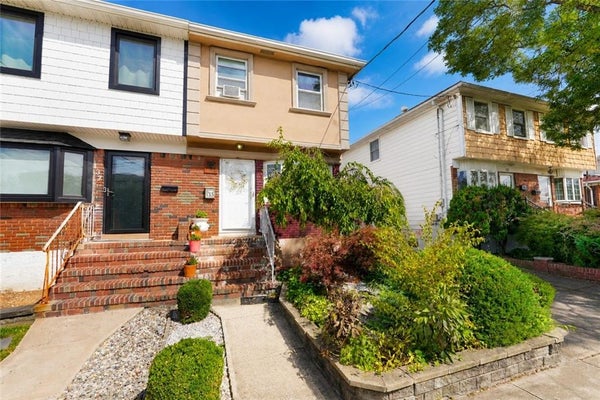 135 REID AVE, STATEN ISLAND, NY 10305 - Image ff193901d8752ef41c128c59b2bb830e/1826060133