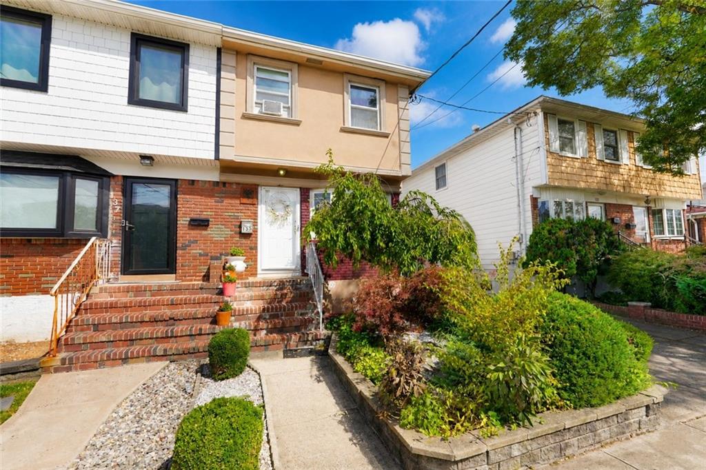 Photo of 135 Reid Avenue, Staten Island, NY 10305 (MLS # 504744)