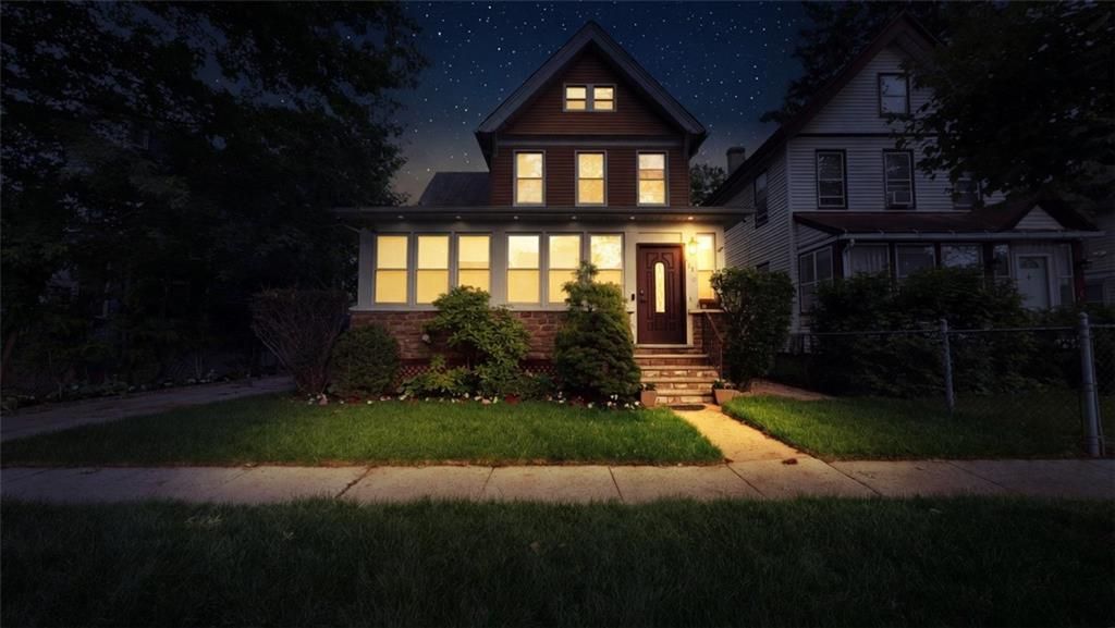 Photo of 413 Heberton Avenue, Port Richmond, NY 10302 (MLS # 501835)