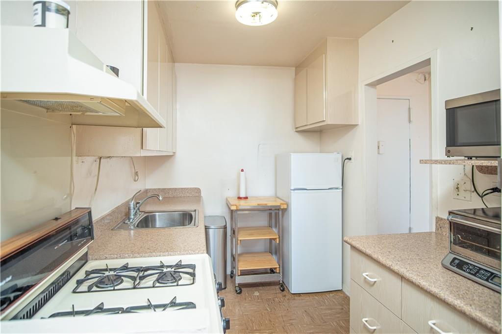 448 Neptune Avenue #19A, Brooklyn, New York image 4