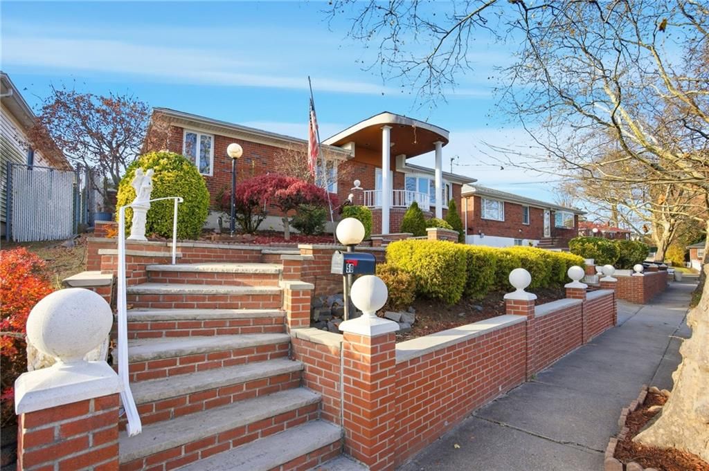 Photo of 50 Albright Street, Staten Island, NY 10304 (MLS # 497815)